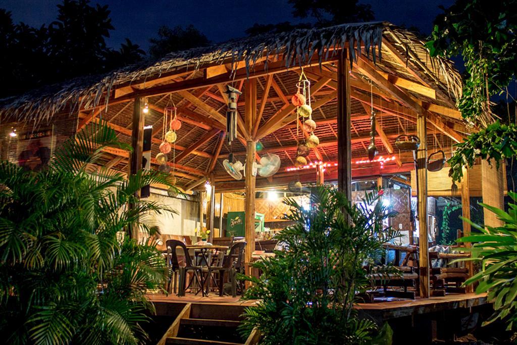 Chillout Guesthouse Panglao Island Exterior photo
